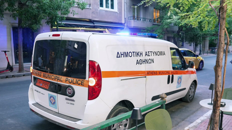 Συνεχίζονται οι σφραγίσεις καταστημάτων για υπέρβαση κοινοχρήστου χώρου στον Δήμο Αθηναίων Συνεχίζονται οι σφραγίσεις καταστημάτων για υπέρβαση κοινοχρήστου χώρου στον Δήμο Αθηναίων