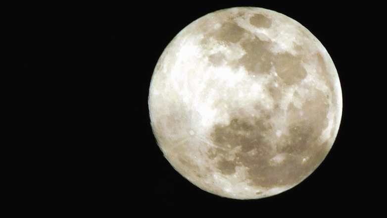 Μελέτη αποκαλύπτει τη σύσταση του μανδύα της Σελήνης