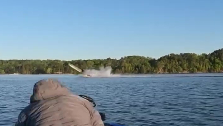 Σφοδρή σύγκρουση ταχύπλοου με σκάφος ψαράδων στην Αλαμπάμα Σφοδρή σύγκρουση ταχύπλοου με σκάφος ψαράδων στην Αλαμπάμα