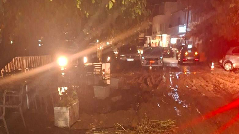 Άνδρος: Σοβαρά προβλήματα από την χθεσινή καταιγίδα