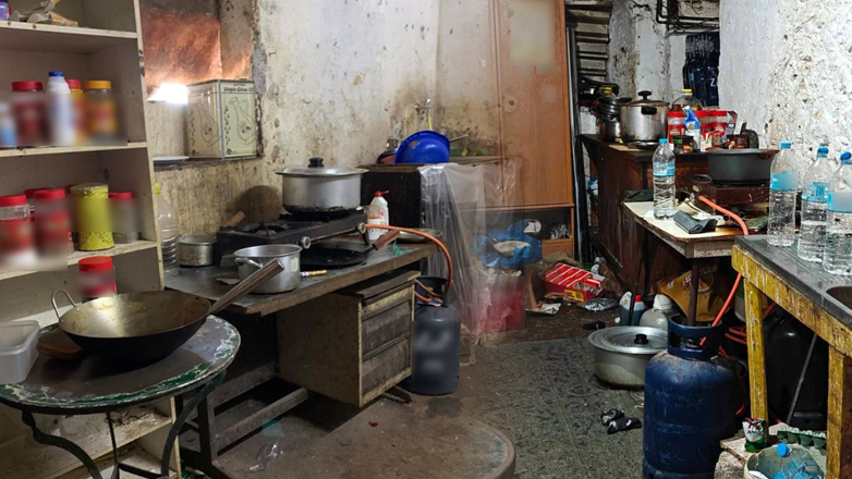 Εικόνες και βίντεο από την επιχείρηση εξάρθρωσης κυκλώματος εκμετάλλευσης εργατών γης