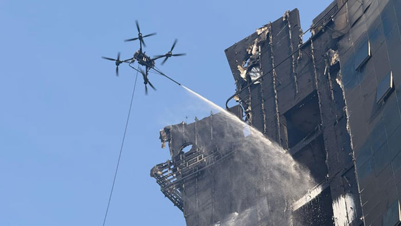 Η Πολιτική Άμυνα του Ντουμπάι χρησιμοποίησε drones για να αντιμετωπίσει φωτιά σε κτίριο κατοικιών