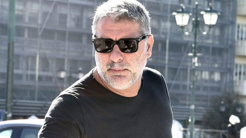 Βασίλης Μπισμπίκης: Η συμβολική του κίνηση μετά το τέλος της απεργίας πείνας του Πάνου Ρούτσι