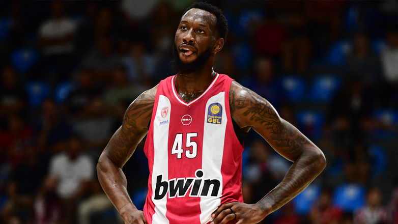 Ολυμπιακός: Πρόβλημα της τελευταίας στιγμής με Χολ!