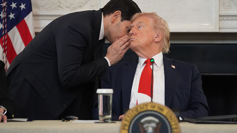 Επικό: Ο Ρούμπιο έδωσε σημείωμα στον Τραμπ ζητώντας του να εγκρίνει ανάρτηση στα social media για συμφωνία στη Γάζα