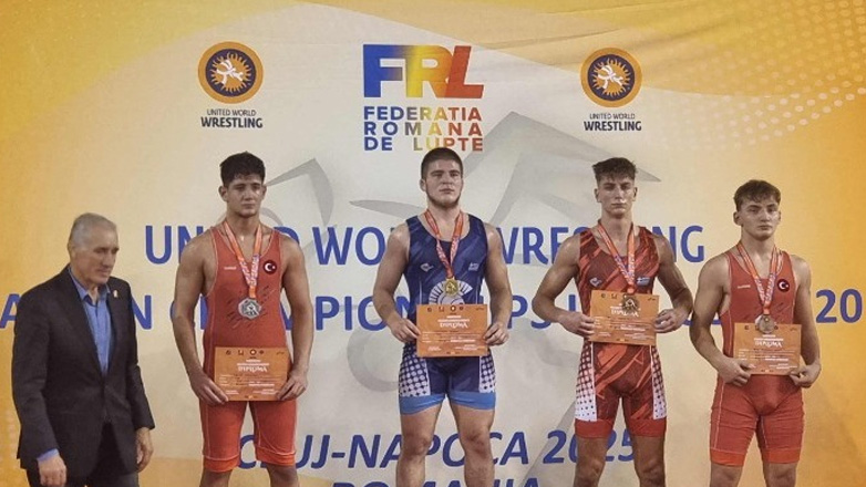 Θρίαμβος των Ελλήνων παλαιστών στο Βαλκανικό U15