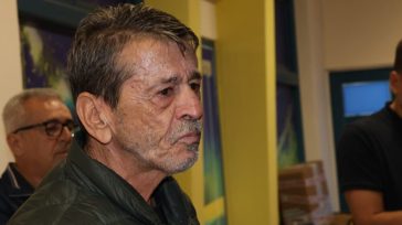 Με δάκρυα στα μάτια αποχαιρέτησε τους παίκτες του Παναιτωλικού ο Γιάννης Πετράκης