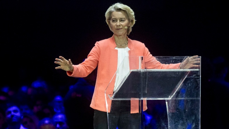 Απορρίφθηκαν με συντριπτική πλειοψηφία οι δύο προτάσεις μομφής κατά της Φον ντερ Λάιεν