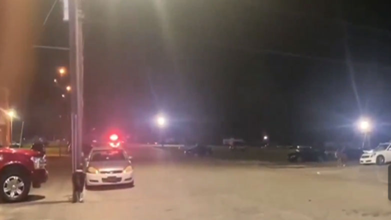 Τραγωδία στο Μισισίπι: Τέσσερις νεκροί και δώδεκα τραυματίες από πυροβολισμούς μετά από σχολικό αγώνα