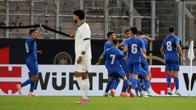 Η Εθνική Ελπίδων θριάμβευσε επί της Γερμανίας, αλλά οι τηλεθεατές… έψαχναν τα ονόματα των παικτών Η Εθνική Ελπίδων θριάμβευσε επί της Γερμανίας, αλλά οι τηλεθεατές… έψαχναν τα ονόματα των παικτών