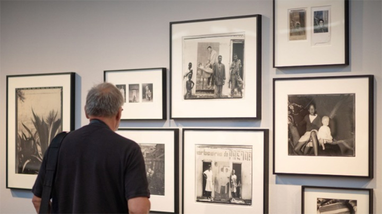 Εικόνες από τον πραγματικό κόσμο με τη ματιά του Ρόμπερτ Ράουσενμπεργκ Εικόνες από τον πραγματικό κόσμο με τη ματιά του Ρόμπερτ Ράουσενμπεργκ