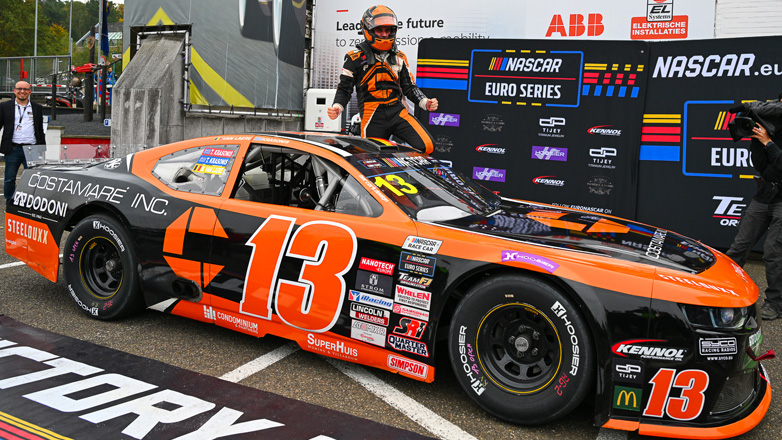 NASCAR Euro Series: Ο Θωμάς Κρασώνης Πρωταθλητής Ευρώπης!