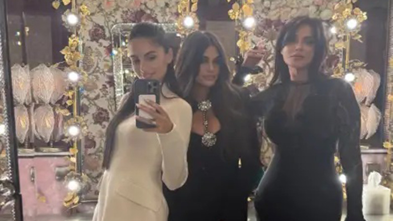 Η Γκίλφοϊλ έβγαλε selfie με την Αλεξάνδρα Νίκα και τη Σίλια Κριθαριώτη