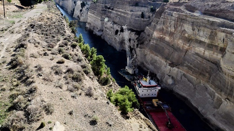 Διώρυγα της Κορίνθου: Κλειστή από σήμερα λόγω εργασιών αποκατάστασης Διώρυγα της Κορίνθου: Κλειστή από σήμερα λόγω εργασιών αποκατάστασης