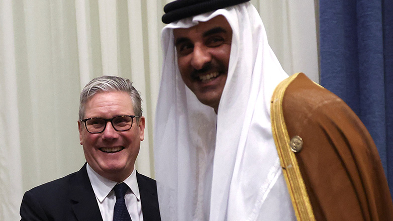 Ο Πρωθυπουργός της Βρετανίας συναντήθηκε με τον εμίρη του Κατάρ
