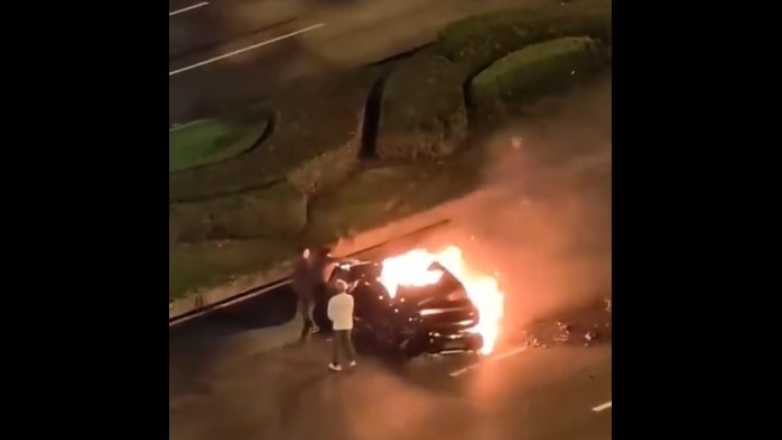 Βίντεο σοκ με το SU7 της Xiaomi να «παγιδεύει» τον οδηγό Βίντεο σοκ με το SU7 της Xiaomi να «παγιδεύει» τον οδηγό