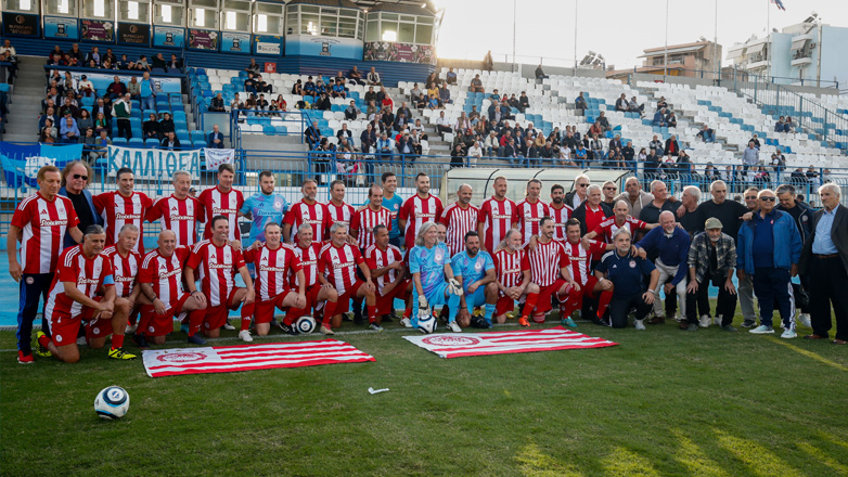 Οι βετεράνοι του Ολυμπιακού τίμησαν τη μνήμη του Νίκου Σαλευρή