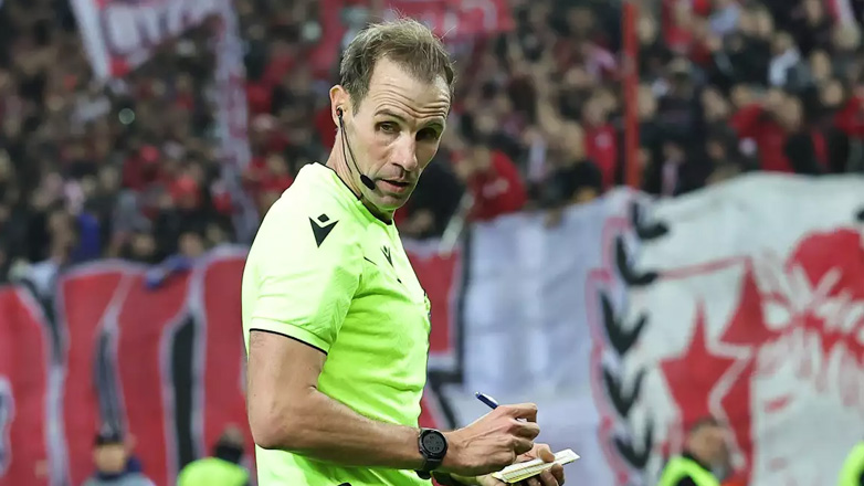 Super League: Γερμανικές σφυρίχτρες στα δύο ντέρμπι