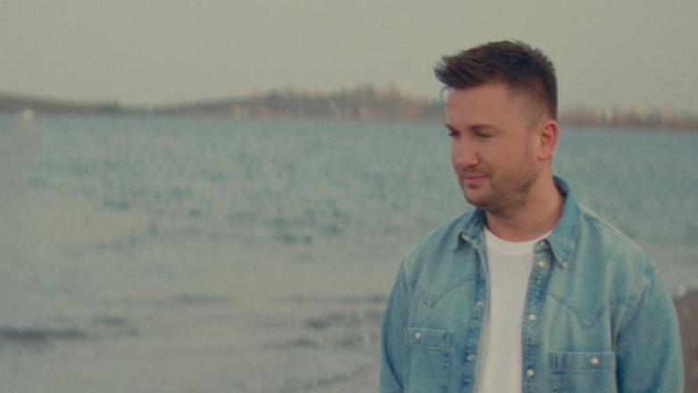 Bασίλης Δήμου: Επέστρεψε δισκογραφικά με νέο ζεϊμπέκικο