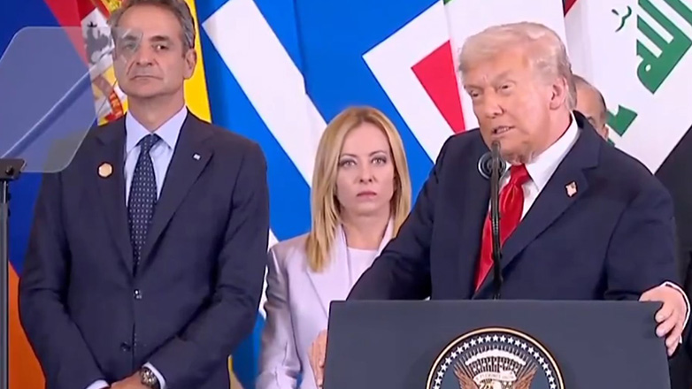 Το αμφιλεγόμενο χιούμορ του Αμερικανού Προέδρου και οι αντιδράσεις του Έλληνα Πρωθυπουργού