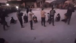 Γάζα: Η Χαμάς δημοσιοποίησε βίντεο με την εκτέλεση οκτώ «συνεργατών» των ισραηλινών δυνάμεων