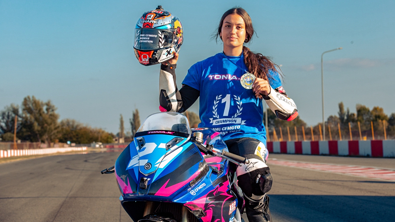 Τόνια Κορρέ – Πρωταθλήτρια στο Γυναικείο BMU CFMOTO WOMAN!