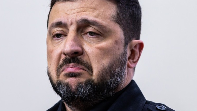 Δημοσκόπηση: Οι πιθανότητες επανεκλογής του Ζελένσκι ξεθωριάζουν