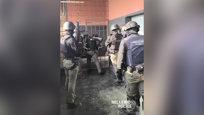 Τα αδέλφια με τα super cars που έκλεβαν το Δημόσιο