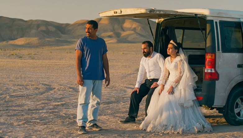 Ταινίες Πρώτης Προβολής: Ο Χρυσός Φοίνικας, ο Κιάνου Ριβς, η Τζούλια Ρόμπερτς και η Ρίφενσταλ