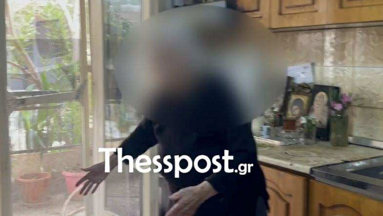 Θεσσαλονίκη: Βίντεο αποτυπώνει τις σοκαριστικές στιγμές που έζησε 90χρονη όταν ένας άνδρας παραλίγο να την πνίξει