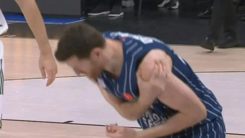 Αναντολού Εφές-Παναθηναϊκός: Έβγαλε τον ώμο του ο Οσμάνι