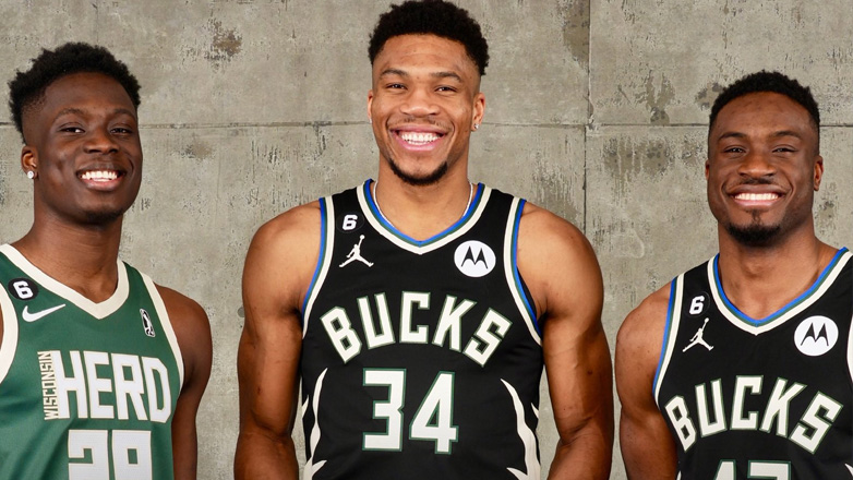 ΝΒΑ: Ο Άλεξ Αντετοκούνμπο υπέγραψε two-way συμβόλαιο με τους Μπακς