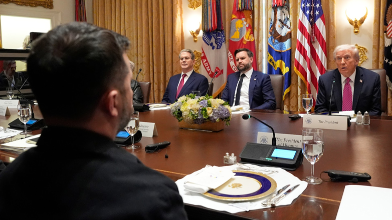 Τραμπ σε Ζελένσκι: «Και χωρίς τους Tomahawk μπορεί να τελειώσει ο πόλεμος»