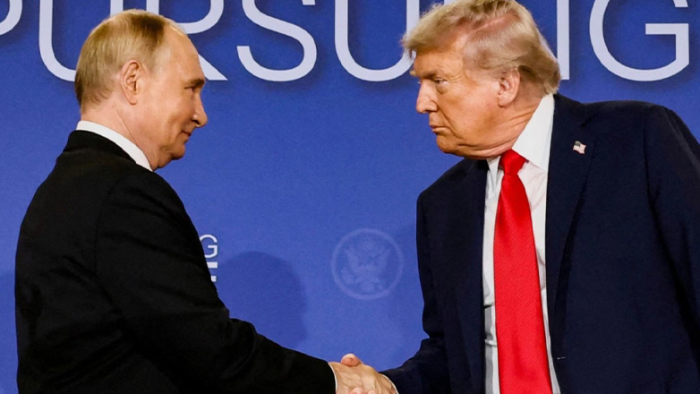 Washington Post: Με ένα τηλεφώνημα ο Πούτιν άλλαξε τη γνώμη του Τραμπ για τους Τόμαχοκ