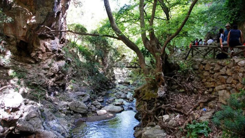 Γυναίκα τραυματίστηκε σε φαράγγι της Κρήτης