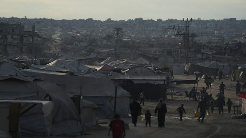 Το Ισραήλ λέει ότι επαναφέρει την εφαρμογή της εκεχειρίας στη Γάζα
