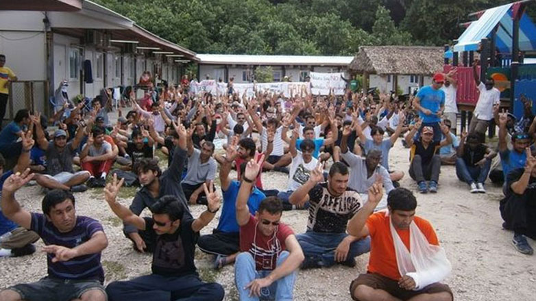 Αυστραλία: Η κυβέρνηση υπεραμύνεται του προγράμματος απελάσεων στο Ναουρού