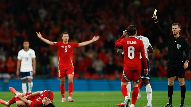 Champions League: Ο Σνάιντερ «σφυρίζει» τον αγώνα του Ολυμπιακού με την Μπαρτσελόνα