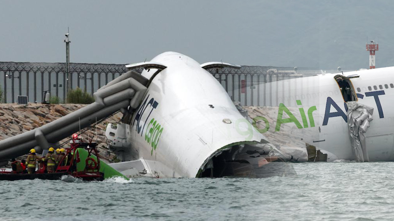 Χονγκ Κονγκ: Αεροσκάφος της Emirates κατέληξε στη θάλασσα – Δύο νεκροί