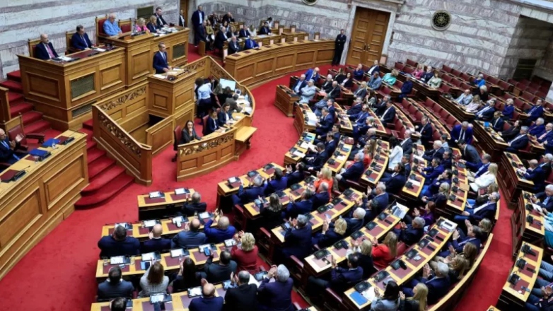 Ένσταση αντισυνταγματικότητας από ΠΑΣΟΚ και ΣΥΡΙΖΑ για τον Άγνωστο Στρατιώτη