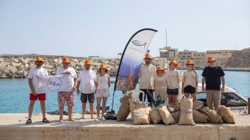 ΔΕΗ και iSea ένωσαν δυνάμεις για τον καθαρισμό απομακρυσμένων ακτών σε περιοχές Natura 2000