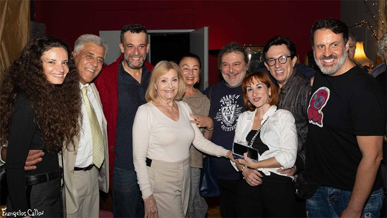 Λαμπερή πρεμιέρα για την παράσταση «Family Secrets» στο Θέατρο Αλκμήνη