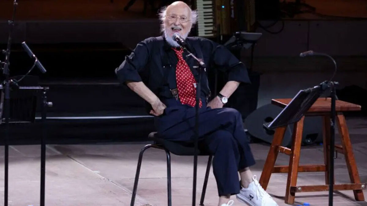 Διονύσης Σαββόπουλος: Η λιτή ανακοίνωση της οικογένειάς του για το θάνατό του