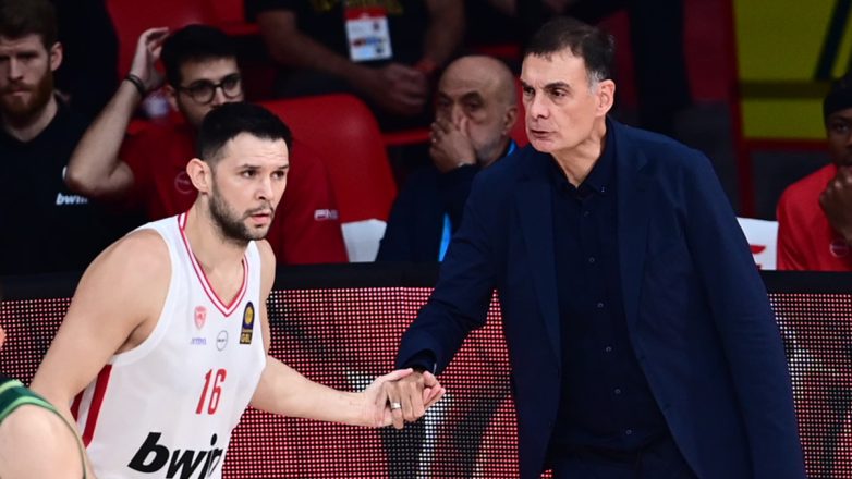 Παπανικολάου: «Viral ο κόουτς Μπαρτζώκας – Υπάρχει σεβασμός με τον Σλούκα, δεν διαγράφονται όσα έχουμε ζήσει»