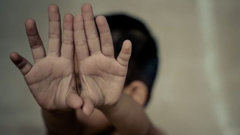 Νίσυρος: 33 χρόνια φυλακή στον 62χρονο αρχαιοφύλακα για βιασμό ανήλικου Νίσυρος: 33 χρόνια φυλακή στον 62χρονο αρχαιοφύλακα για βιασμό ανήλικου