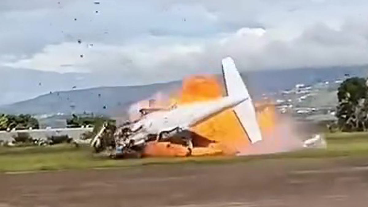 Τρομακτική συντριβή αεροσκάφους μόλις απογειώθηκε