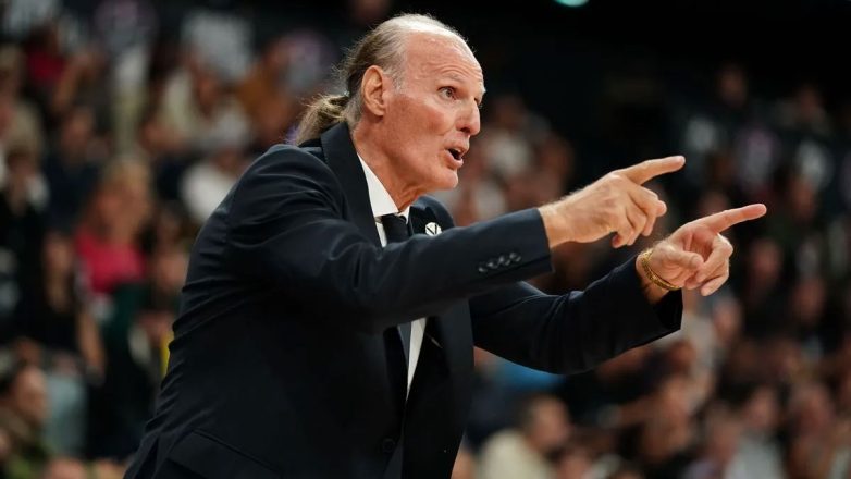 Ιβάνοβιτς: «Παίζουμε απέναντι στην καλύτερη ομάδα αυτής της Euroleague» Ιβάνοβιτς: «Παίζουμε απέναντι στην καλύτερη ομάδα αυτής της Euroleague»