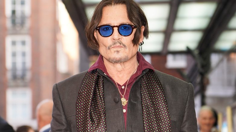 Τζόνι Ντεπ: Επιστρέφει στο Χόλιγουντ με τον εμβληματικό ρόλο του Εμπενέζερ Σκρουτζ