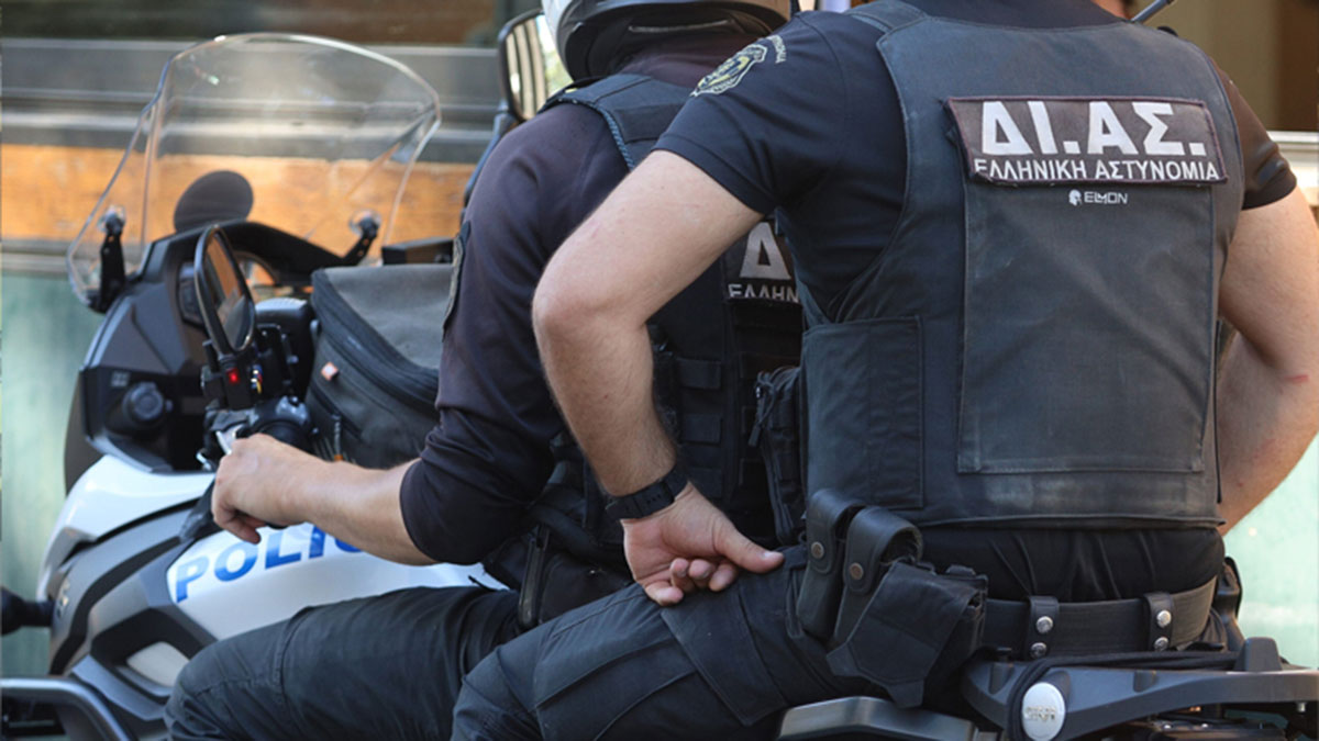 ΕΛ.ΑΣ.: Σύλληψη 18χρονου για κλοπή κινητού και τραυματισμό του θύματος