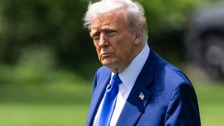 Ο Τραμπ επέβαλε επιπρόσθετους δασμούς 10% στον Καναδά Ο Τραμπ επέβαλε επιπρόσθετους δασμούς 10% στον Καναδά